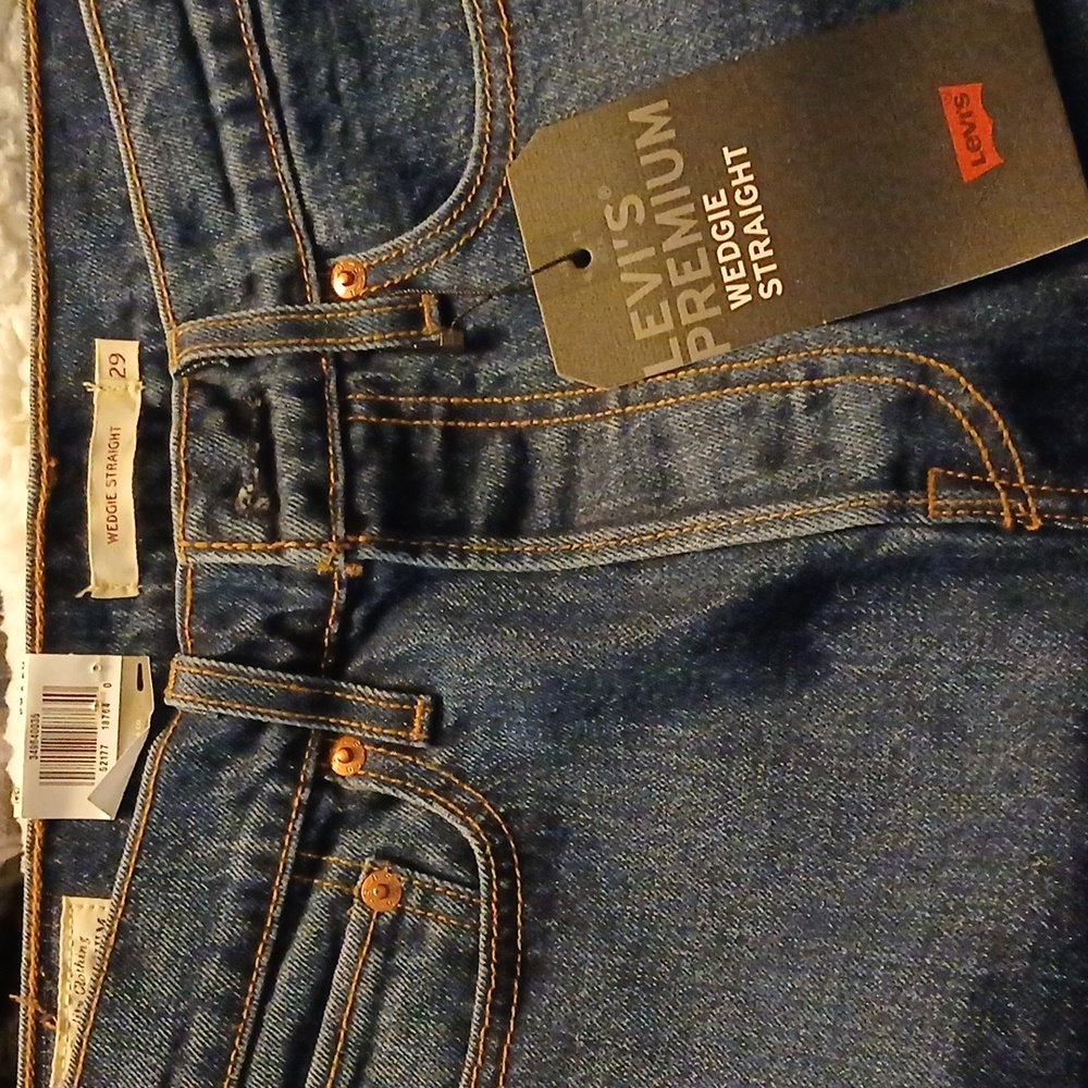 Levi's Blue Denim Wedgie Straight Jeans 29x26 NWT - Picture 2 of 9